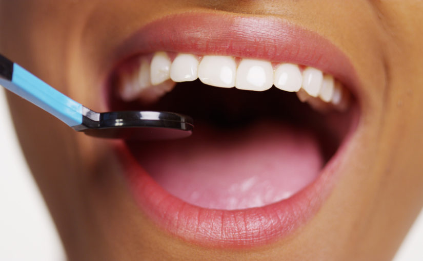 Całościowe leczenie stomatologiczne – odkryj ścieżkę do zdrowego i atrakcyjnego uśmiechu.